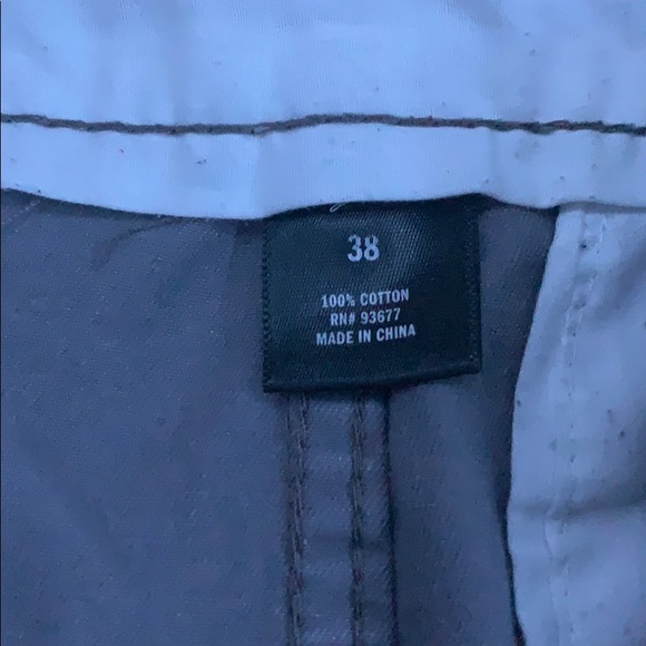 Gray cargo shorts - Picture 2 of 4